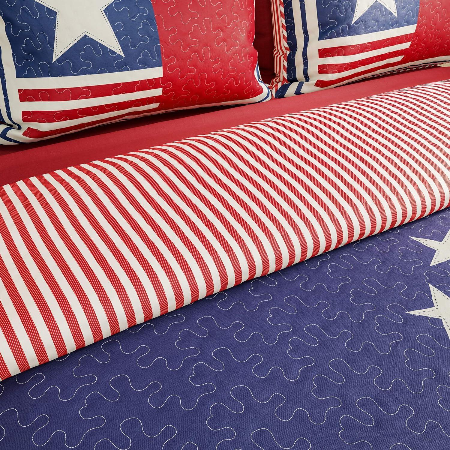 imageLavish Home Collection 2Piece Quilt Set Hypoallergenic Microfiber Glory Bound Patriotic Americana Flag Print AllSeason Blanket with Shams TwinXLTwin XL