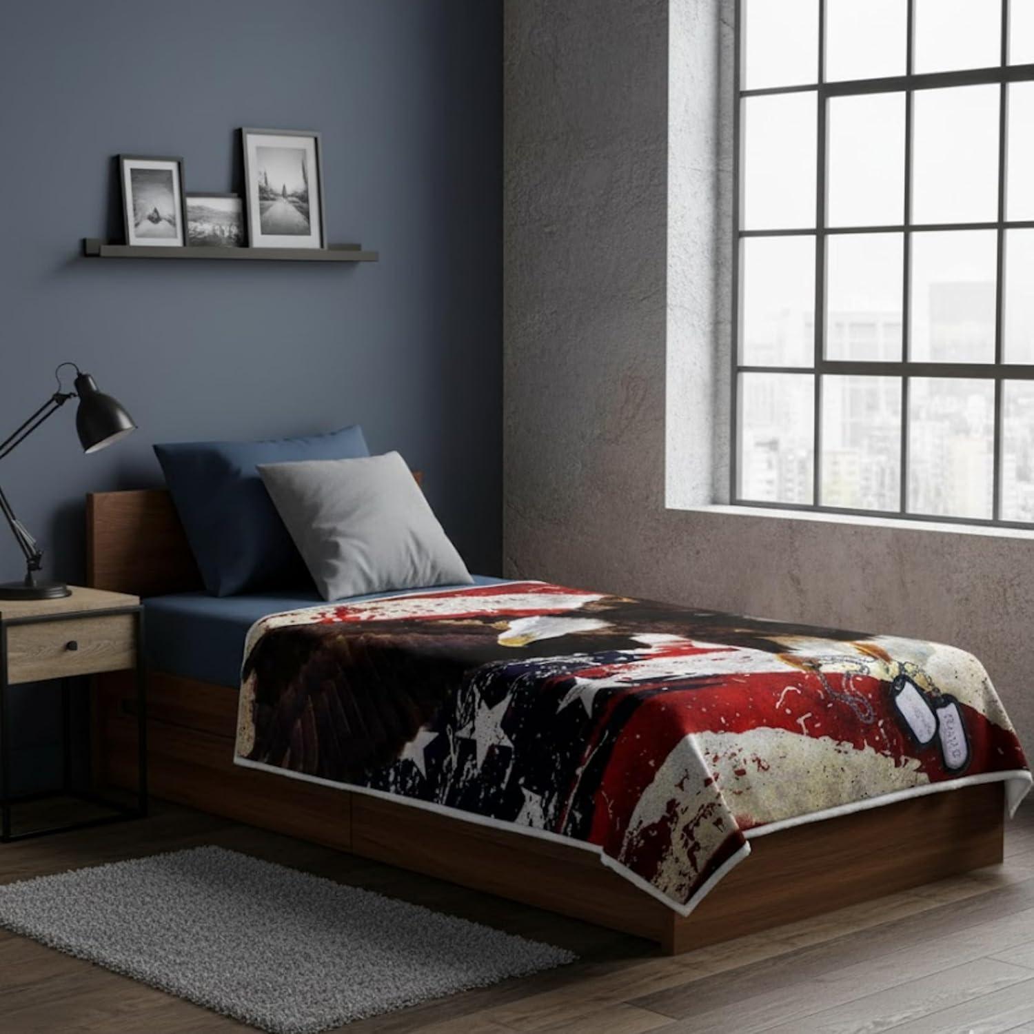 imageLavish Home Sherpa Fleece Throw Blanket American Flag Bald Eagle Print Lightweight Hypoallergenic Bed Couch Plush Blanket for Adults and Kids