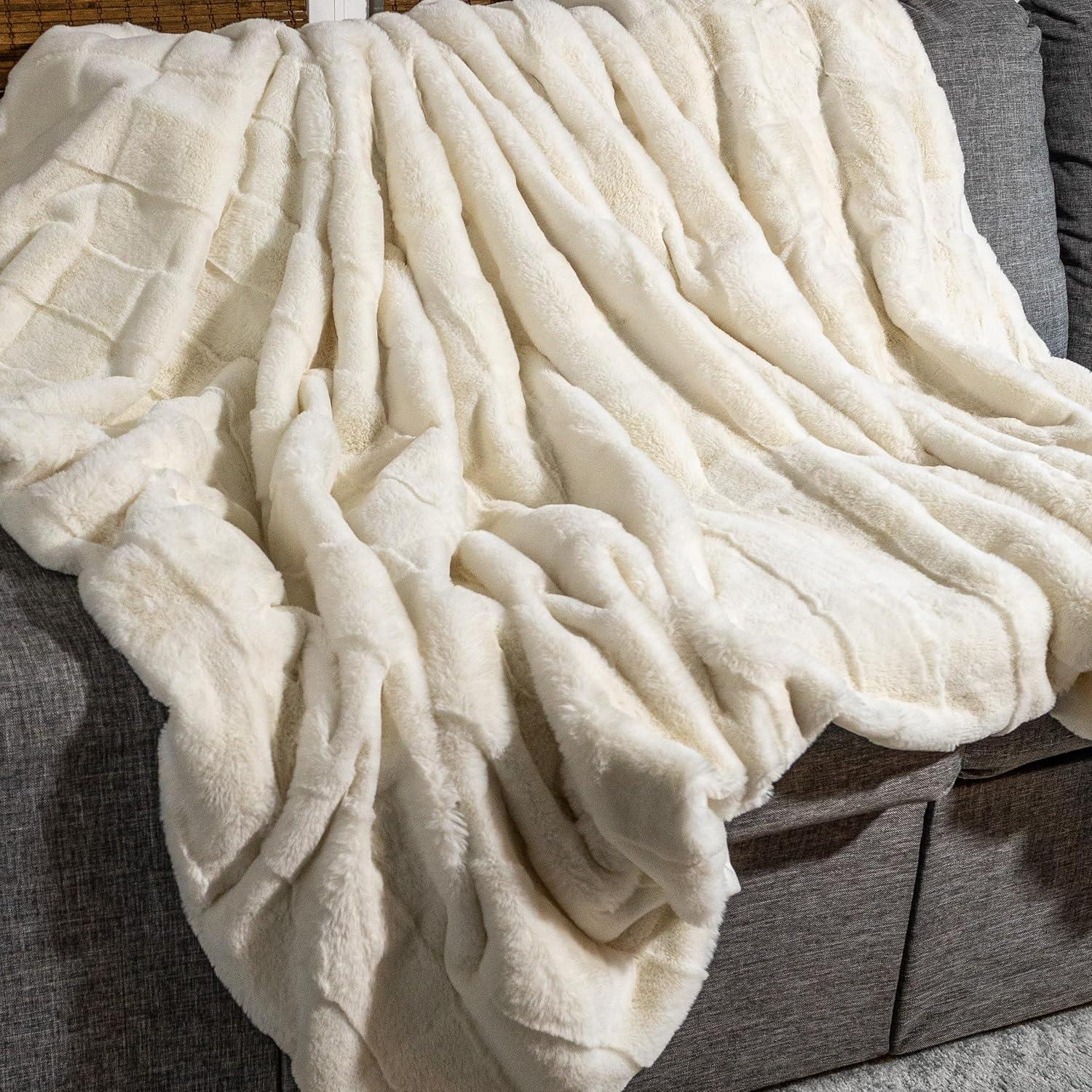 imageLavish Home Faux Fur Blanket 60x80Inch Queen Size Throw Blanket with Plush Faux Fur Front and Mink Back Bedding for Sofas and Beds CreamCream