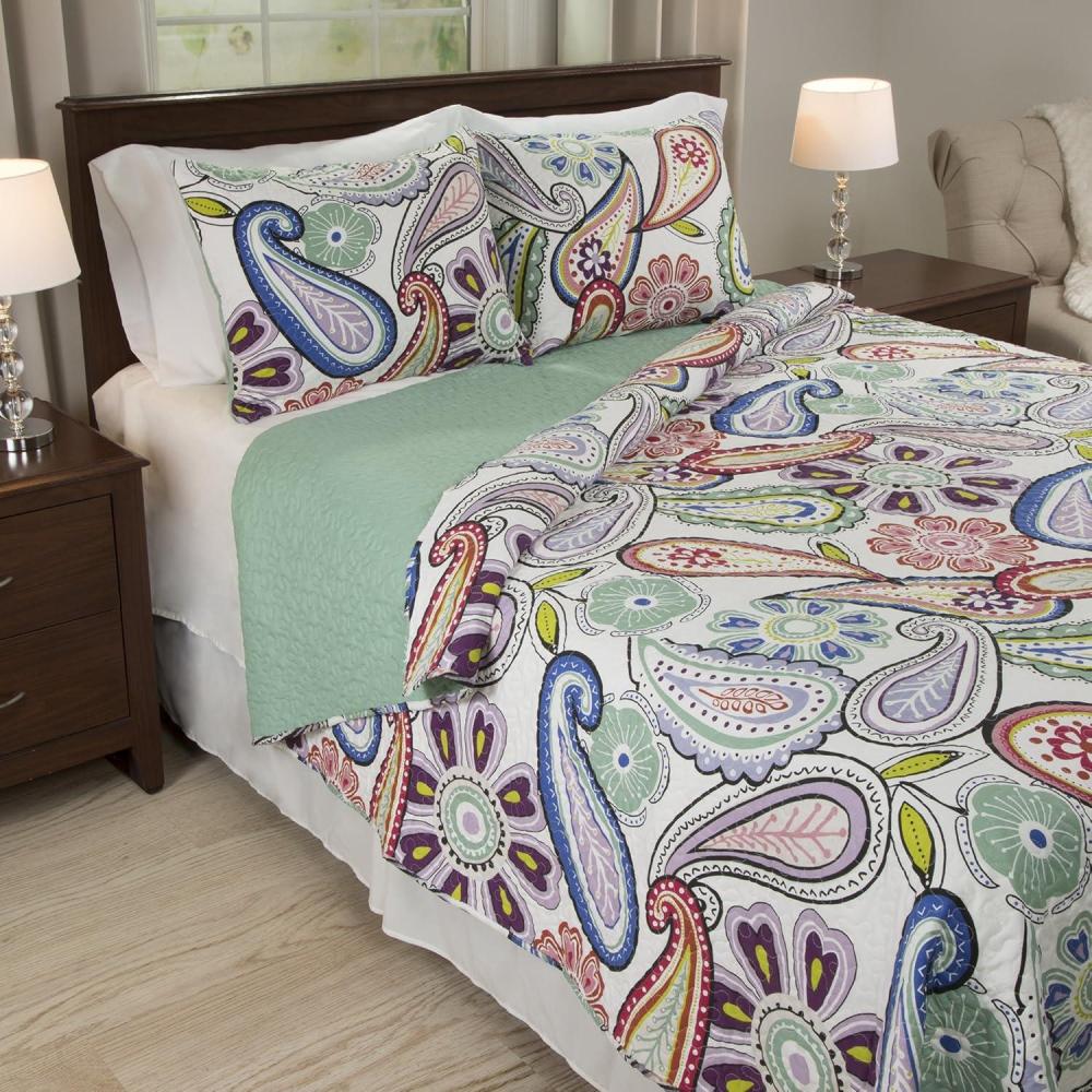 imageLavish Home 3Piece Quilt Set Lizzie Classic Paisley King Quilt with 2 KingSize Pillow Shams Machine Washable Lightweight Bedding Multicolor