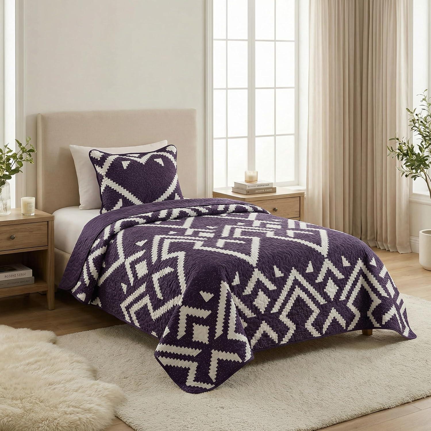 imageLavish Home 3Piece King Quilt Bedding Set Bedspread and 2 King Pillow Shams with Patriotic Star Pattern Lightweight Bed Set for All Seasons Soft Microfiber Coverlet StarsStripesNavy Blue and White