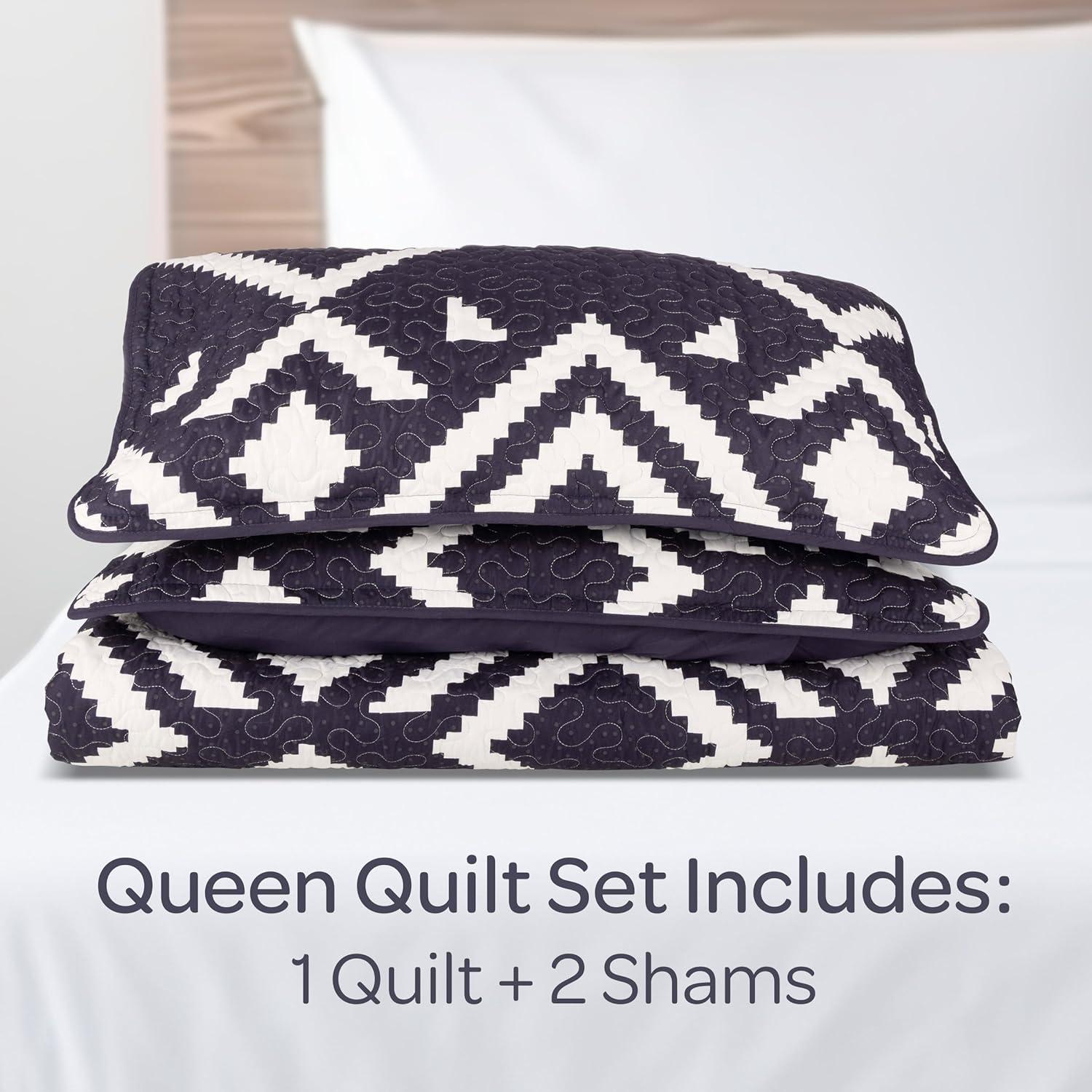 imageLavish Home 3Piece King Quilt Bedding Set Bedspread and 2 King Pillow Shams with Patriotic Star Pattern Lightweight Bed Set for All Seasons Soft Microfiber Coverlet StarsStripesNavy Blue and White
