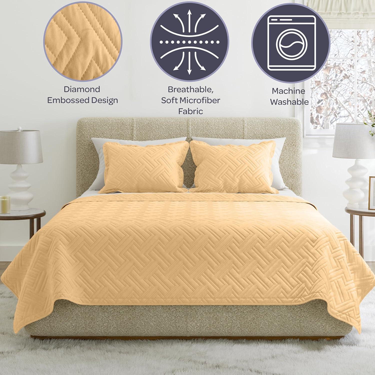 imageLavish Home 3Piece King Quilt Bedding Set Bedspread and 2 King Pillow Shams with Patriotic Star Pattern Lightweight Bed Set for All Seasons Soft Microfiber Coverlet StarsStripesMustard Yellow