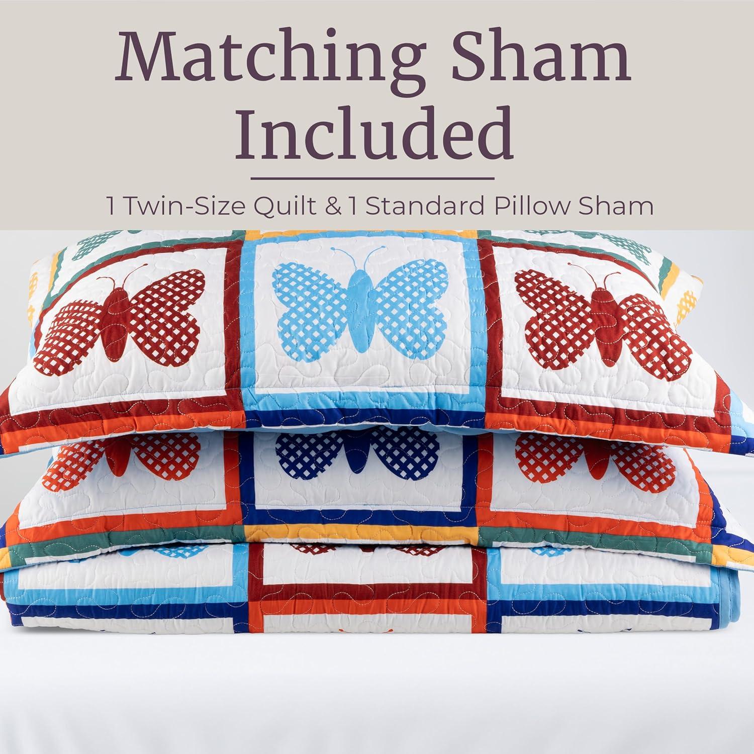 imageLavish Home 3Piece King Quilt Bedding Set Bedspread and 2 King Pillow Shams with Patriotic Star Pattern Lightweight Bed Set for All Seasons Soft Microfiber Coverlet StarsStripesMulticolor