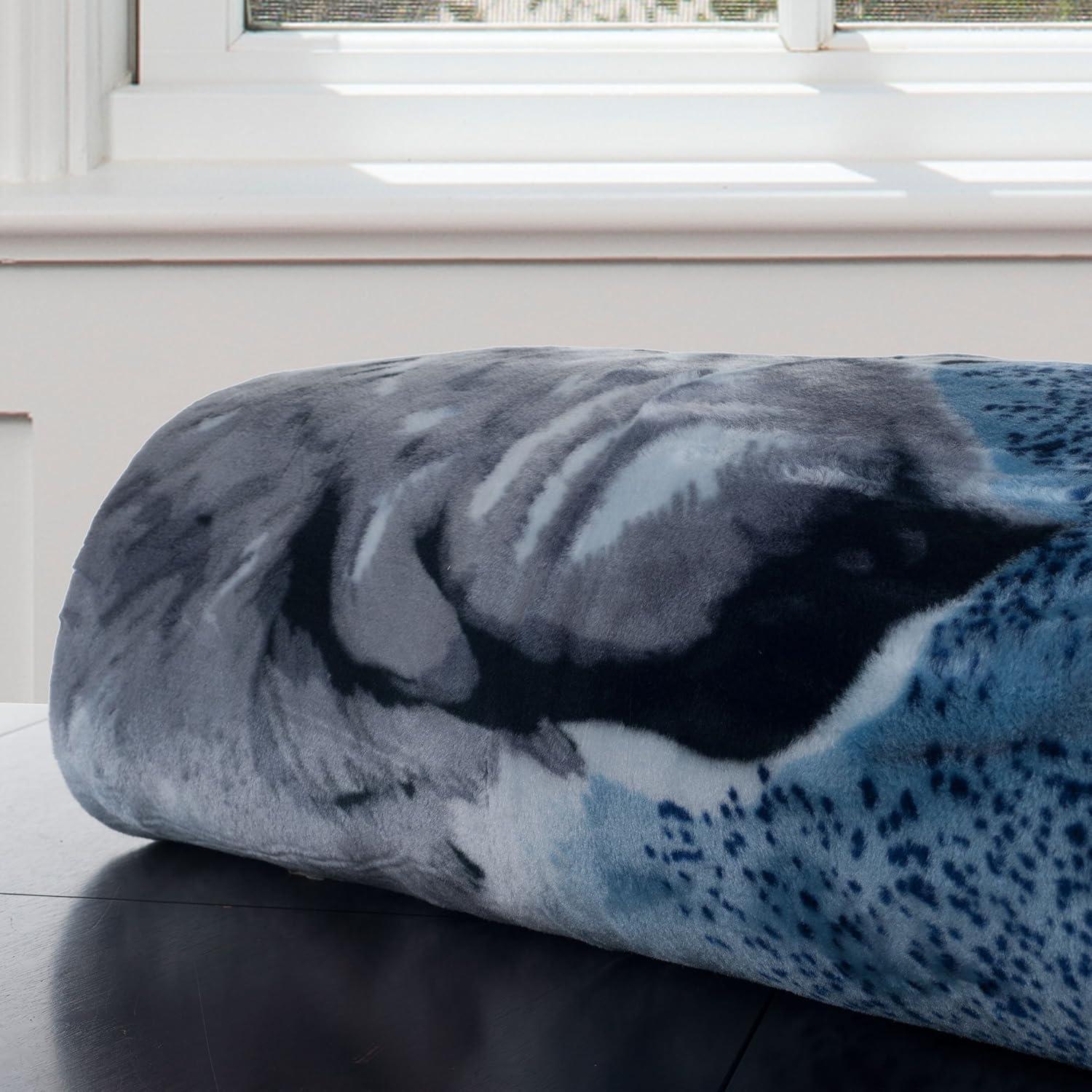 imageLavish Home Wolf Blanket 74x91inch Printed Winter Wolf Blanket Plush Thick 75lb Faux Mink Queen Throw for Couch Sofa or Bed New