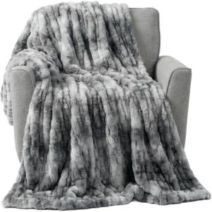 Lavish Home Oversized Ruched Faux Fur Blanket – 60×80-Inch Plush Polyester Faux Fur Queen-Size Throw for Sofas and Beds – Luxurious Bedding (Pink)(Silver)