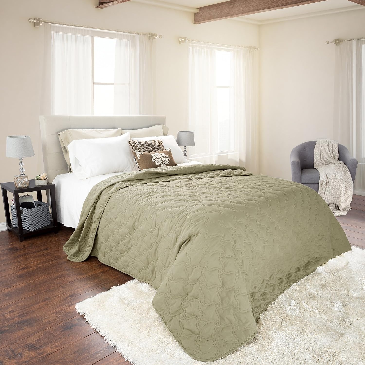 image:imageSolid Color Quilt by Lavish Home King BlackGreen