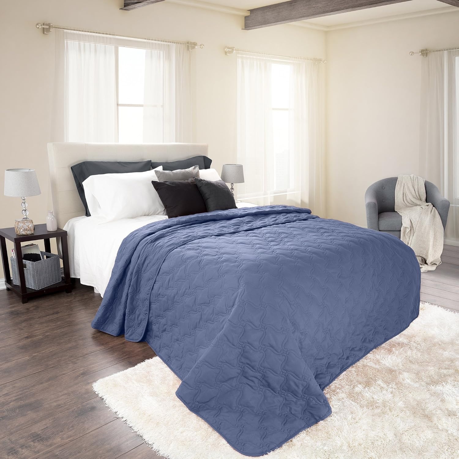 image:imageSolid Color Quilt by Lavish Home King BlackNavy